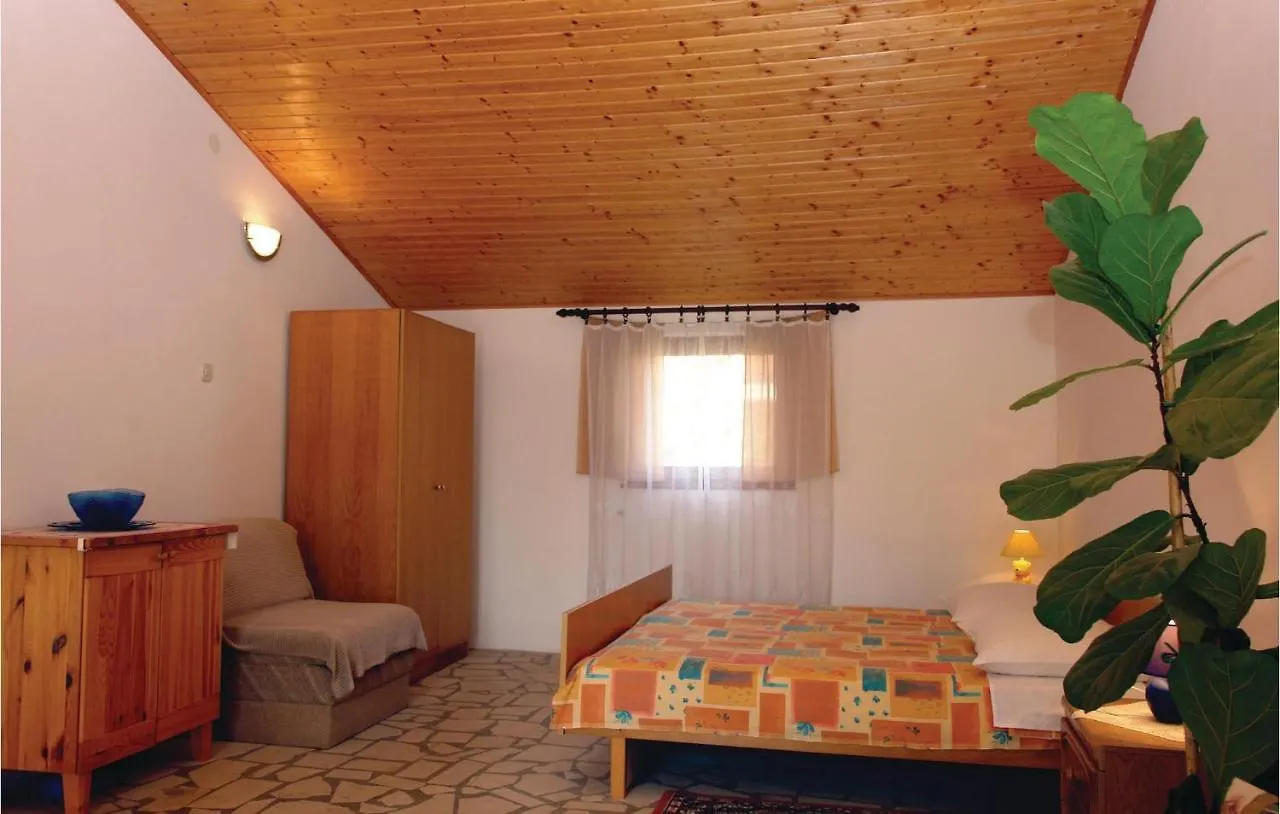 Nice Apartment In Pula With Wifi 0*,