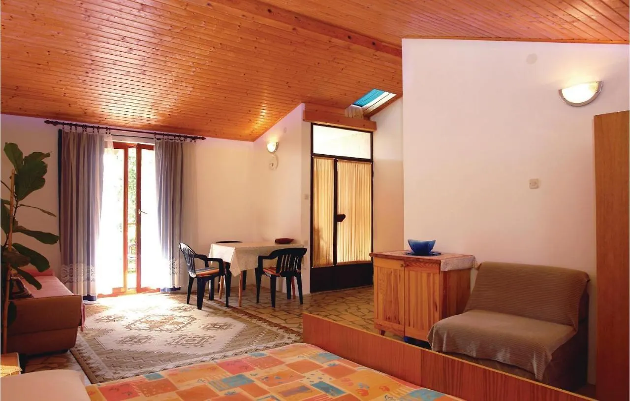 Nice Apartment In Pula With Wifi
