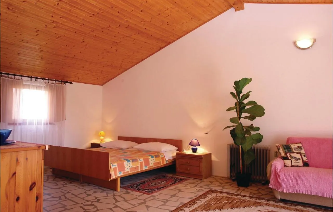 Nice Apartment In Pula With Wifi